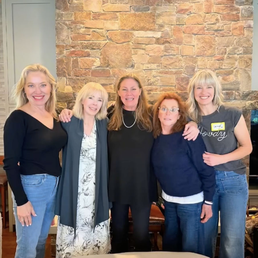 Laura-Munson-with-Haven-Writing-Retreat-Alumni