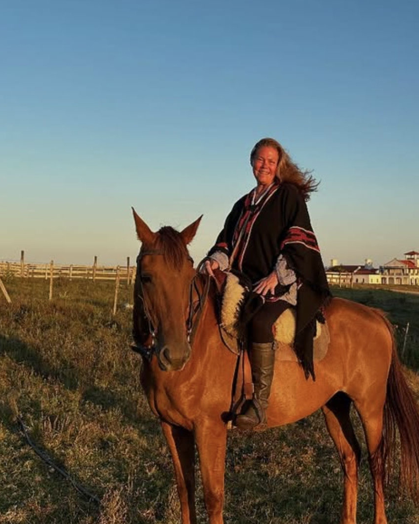 Laura-Munson-on-horse